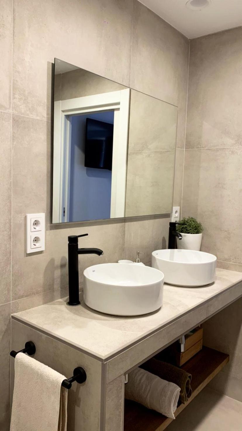 Gran Terraza, Vivienda Unica! Muy Centrica Apartamento Torrelavega Exterior foto