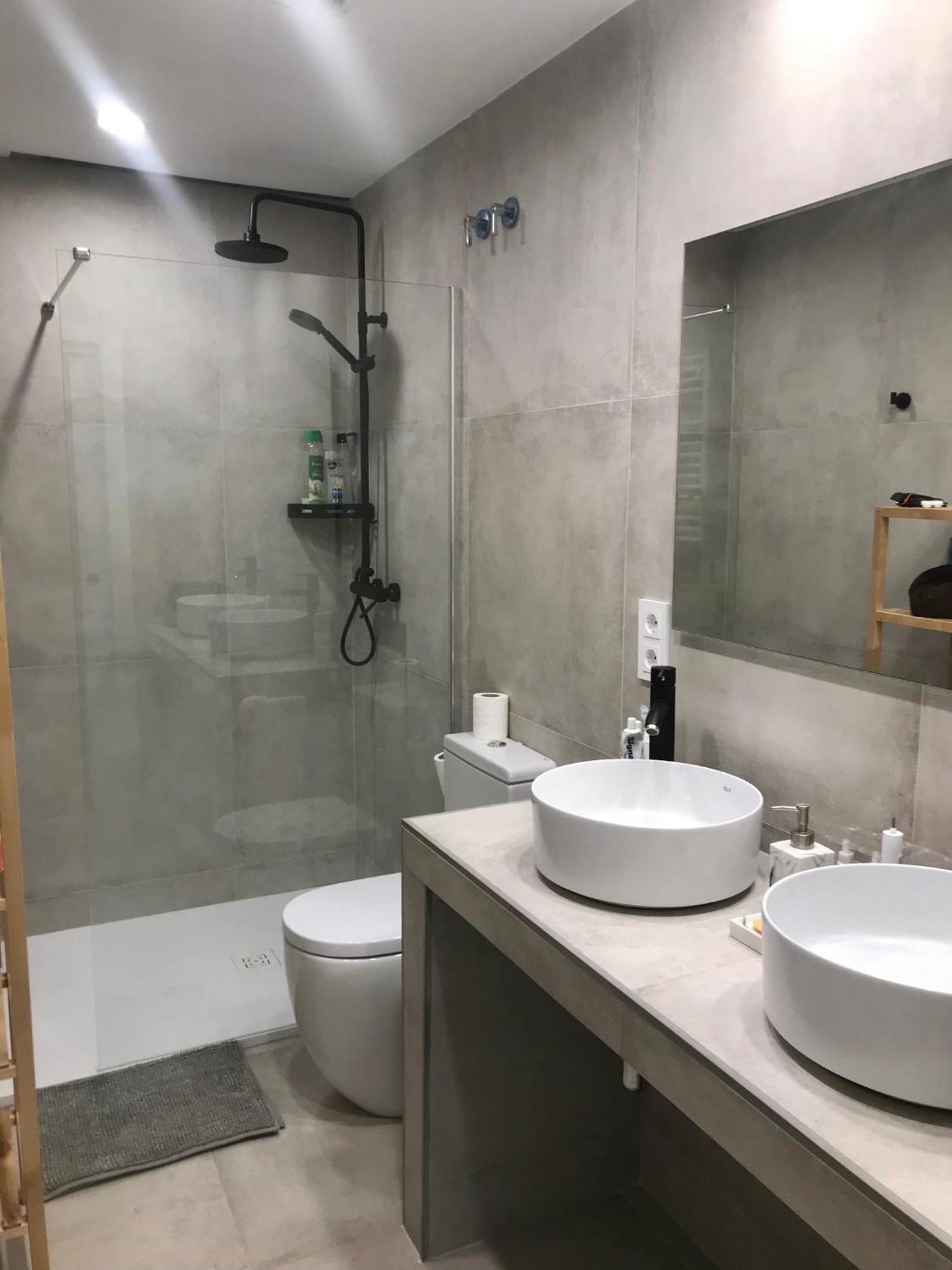Gran Terraza, Vivienda Unica! Muy Centrica Apartamento Torrelavega Exterior foto